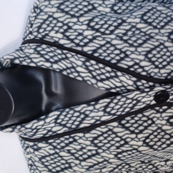 Bob Mackie Button Front Black and White Printed Fleece Jacket - Picture 3 of 6